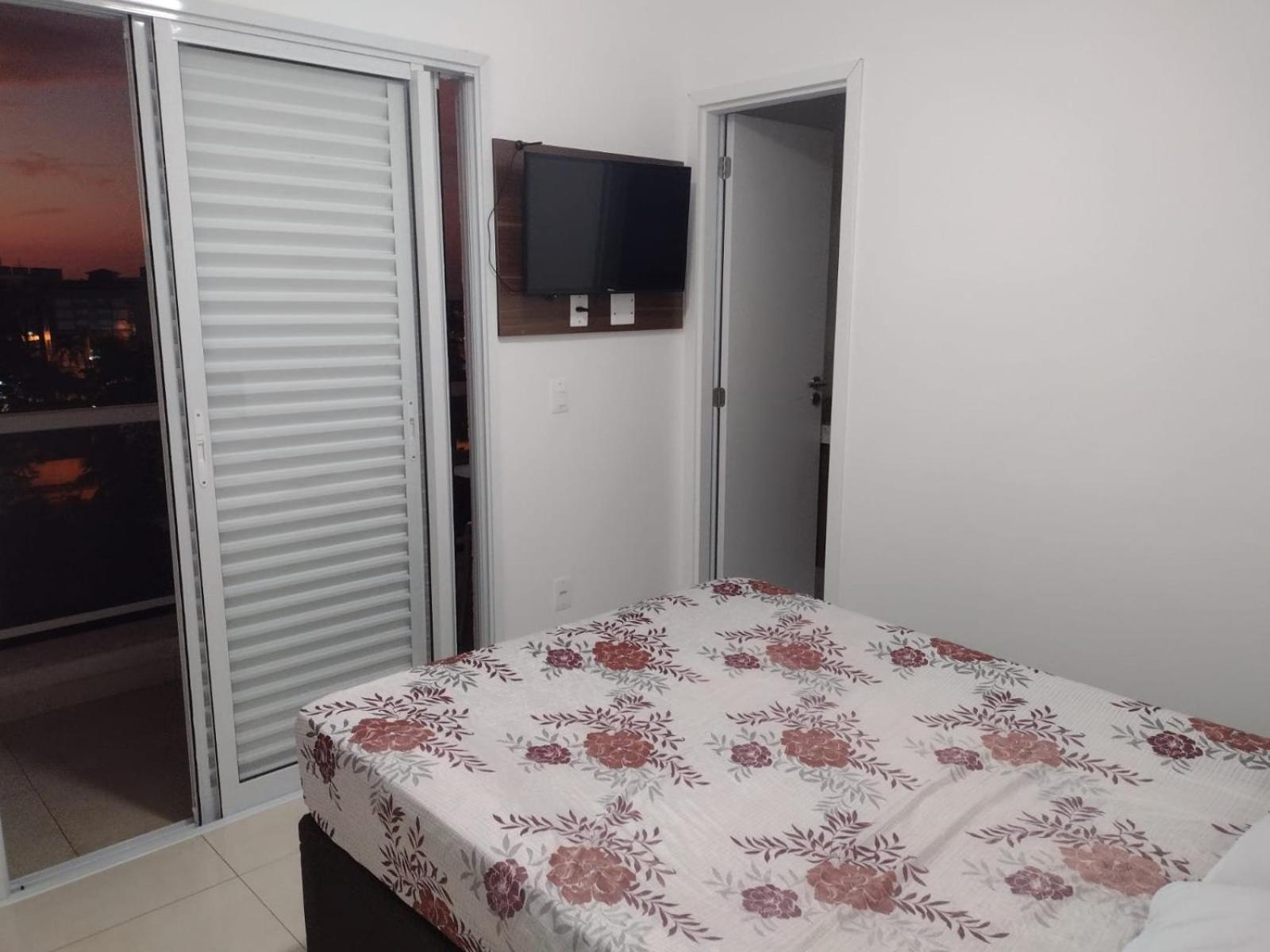 Apartamento Andar Vista O Mar Com Piscina Climatizada
